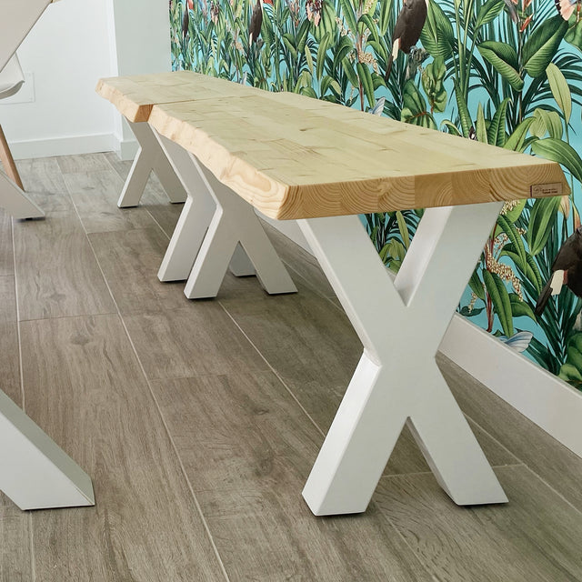 Banco Iroke de canto Irregular