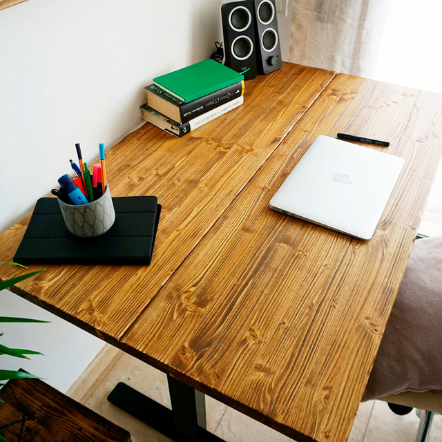 A mesa Oniro foi levantada com música direta