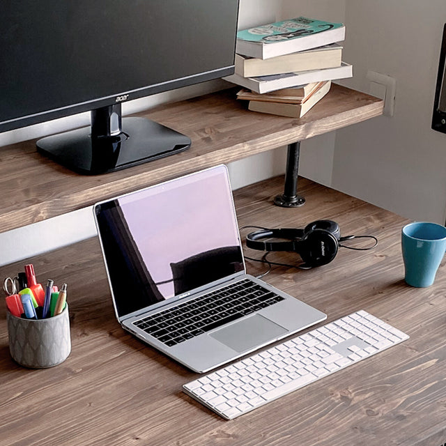 Escritorio Jalo de canto Recto con estante