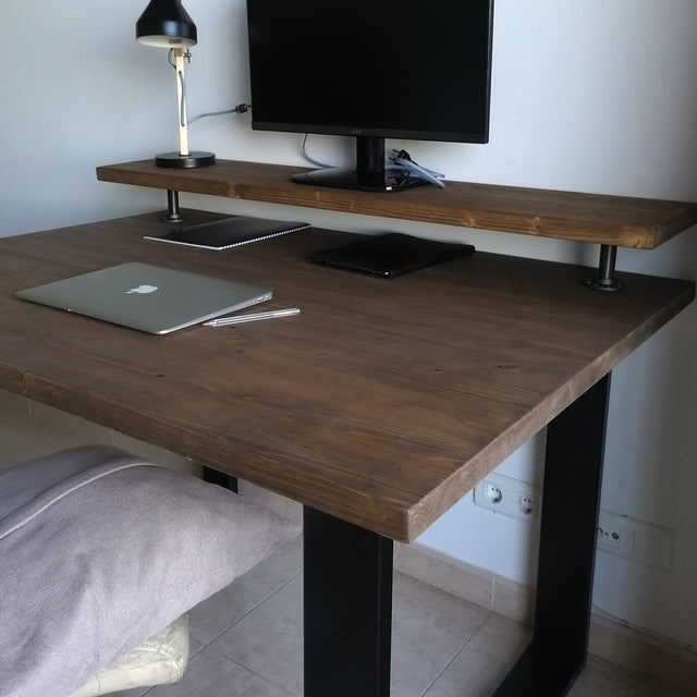 Escritorio Jalo de canto Recto con estante