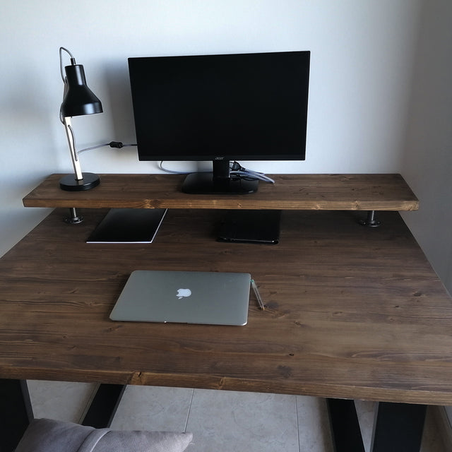 Escritorio Jalo de canto Recto con estante