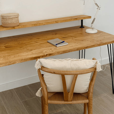 Mitu Straight edge desk with shelf