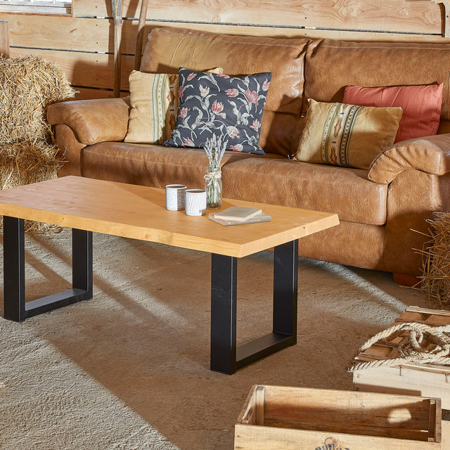 Sánha Irregular edge table