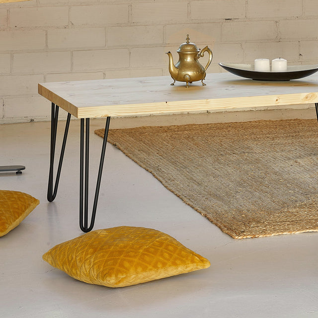 Waunan Straight Edge Table