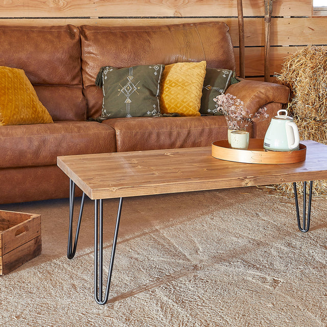 Waunan Straight Edge Table