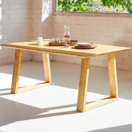 Mesa Dabeiba de canto Biselado