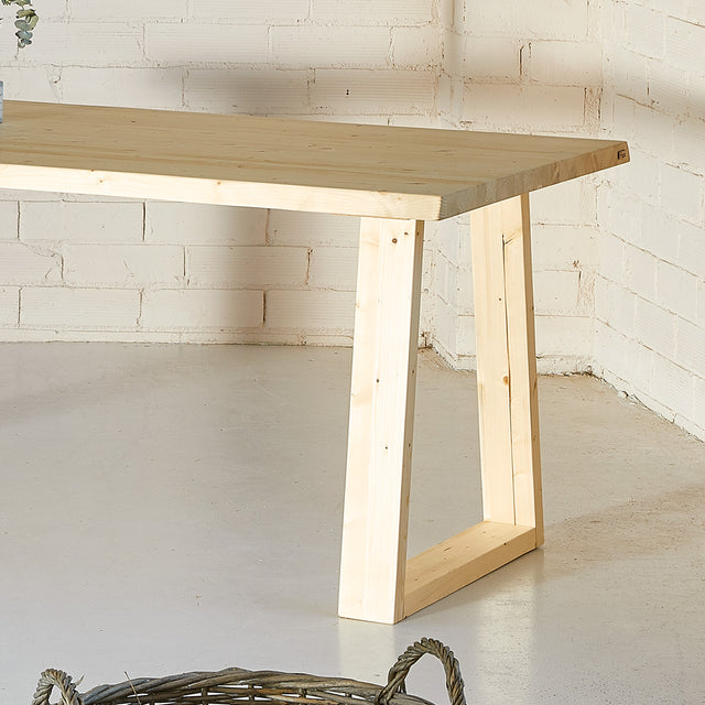 Mesa Guanaca de canto Irregular