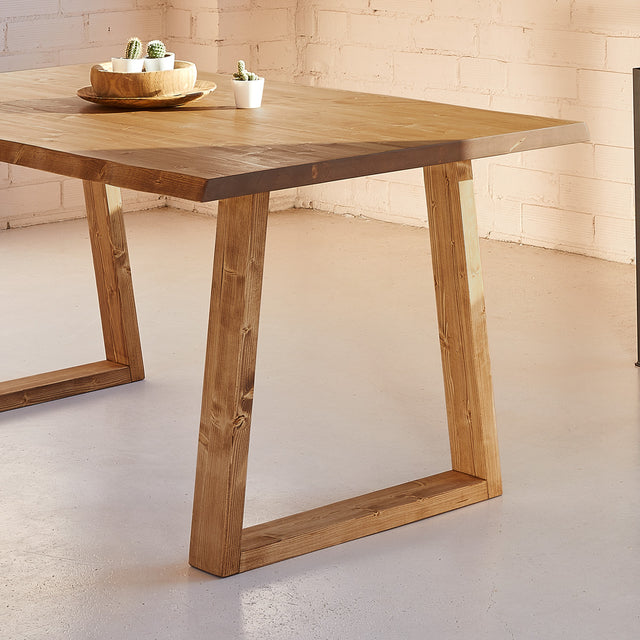 Mesa Guanaca de canto Irregular