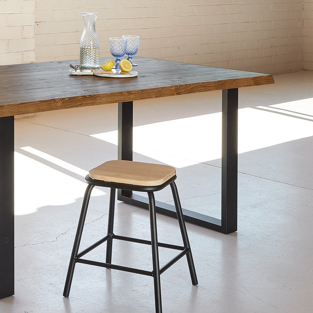 Mesa Ica de canto Irregular