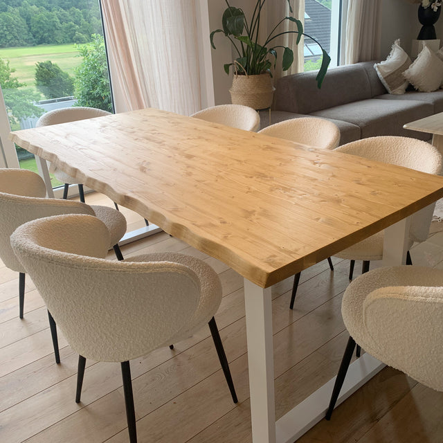 Mesa Ica de canto Irregular