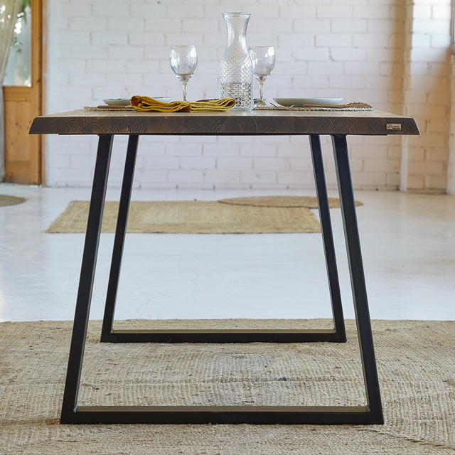 Mesa Inzá de canto Irregular