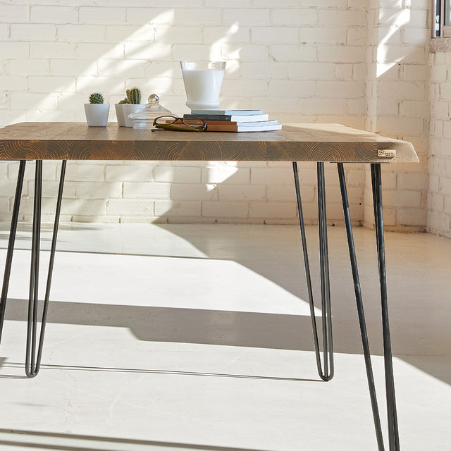 Mesa Tanaru de canto Irregular