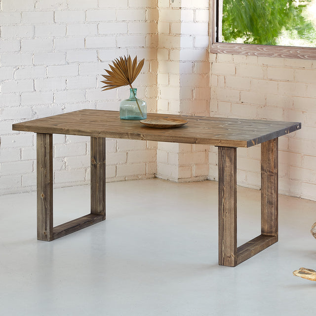 Mesa Uitoto de canto Recto