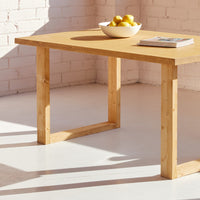 Mesa Uitoto de canto Recto