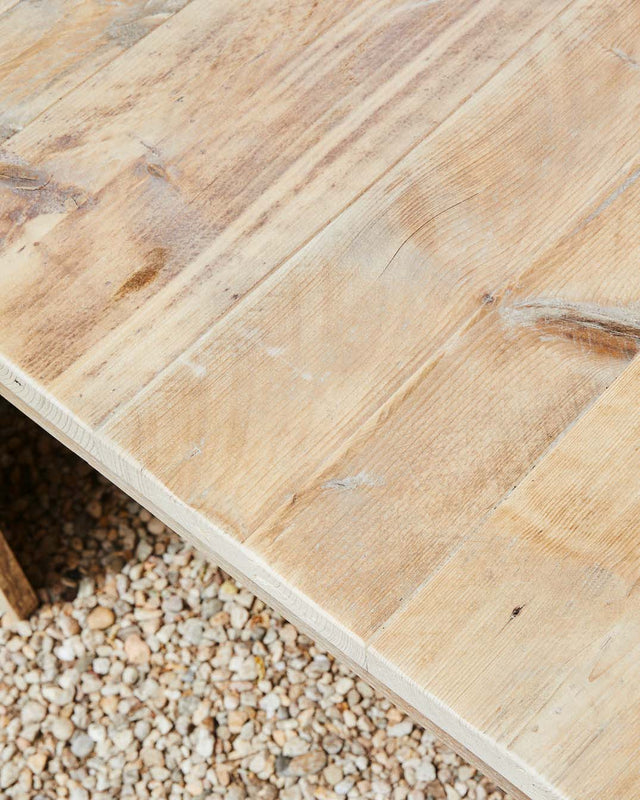 Taula exterior Saler