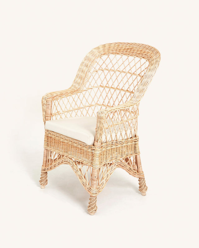 Fauteuil d'extérieur Runa en osier tressé à la main