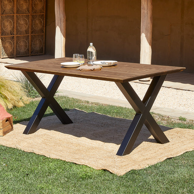 Beveled edge Maku table