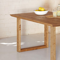Backaring Song Table